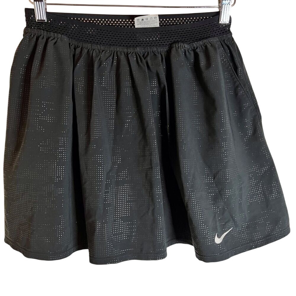Nike Skort/Tennis‎ Skirt, Size Medium. Pickleball Fully Lined Activewear